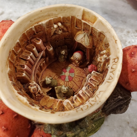 Harmony Kingdom 1998 The Mushroom - Picture 5 of 7